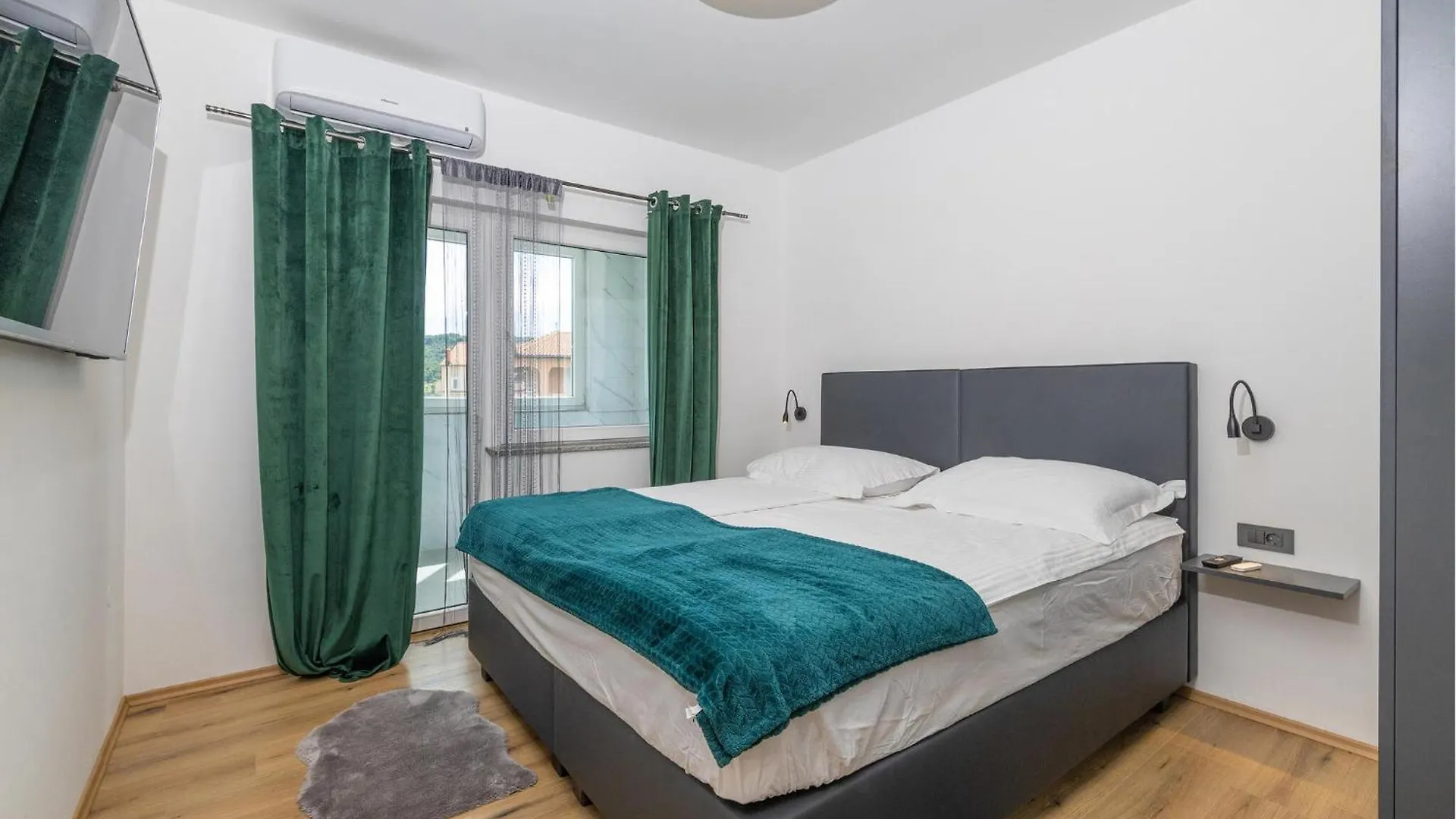 2 Bedroom Lovely Apartment In Lopar 0*,