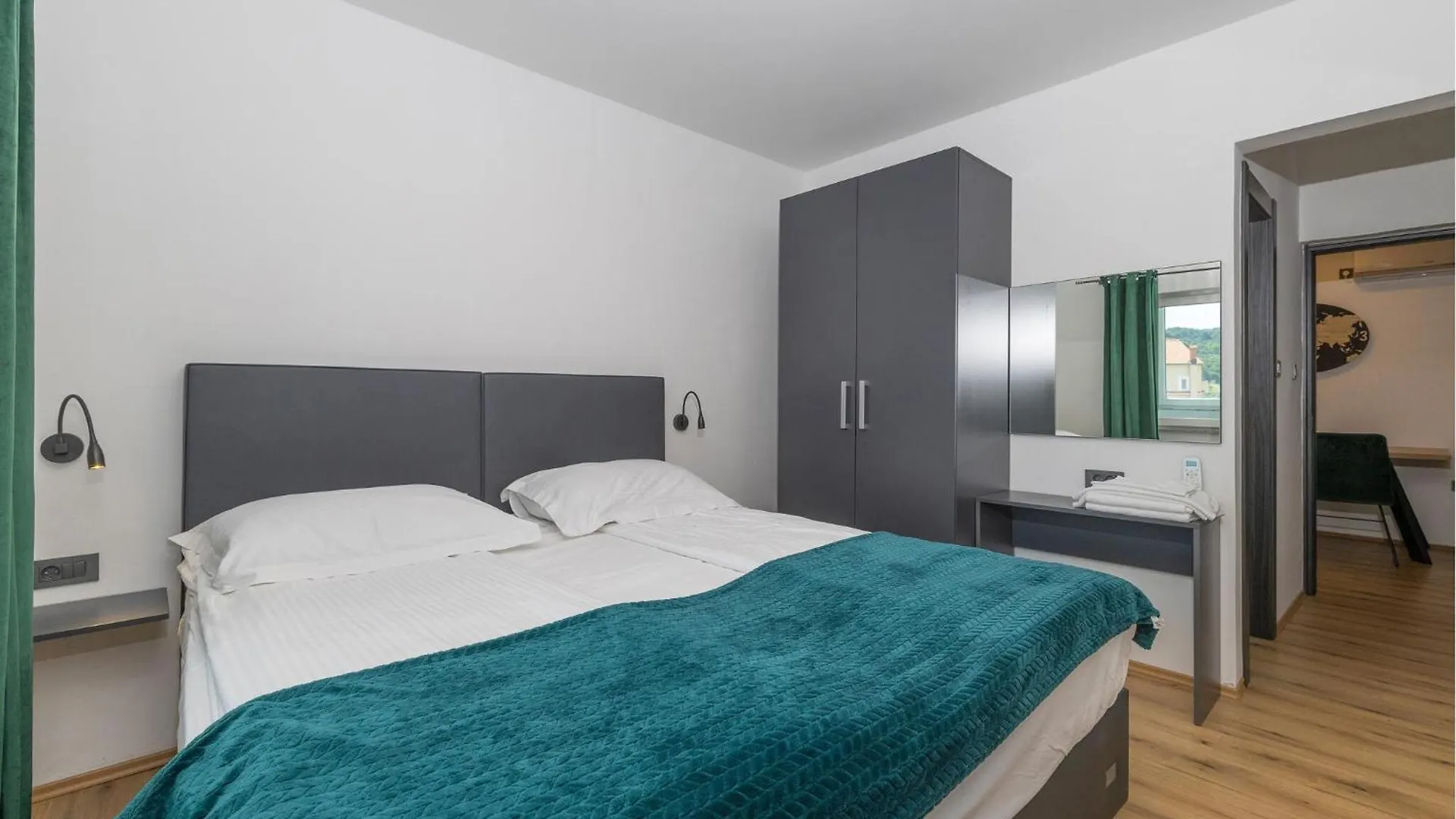 2 Bedroom Lovely Apartment In Lopar